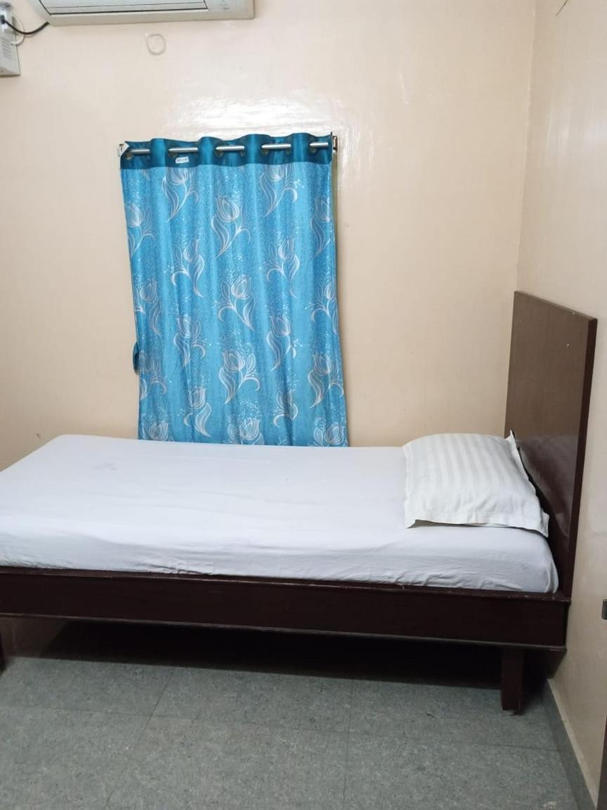 Sri Ambika Lodge Rajapalaiyam Extérieur photo