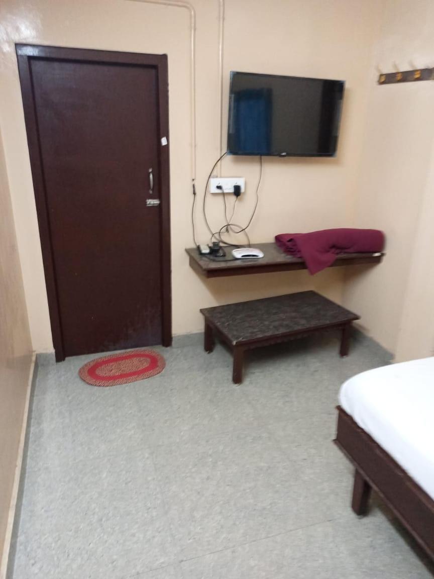 Sri Ambika Lodge Rajapalaiyam Extérieur photo